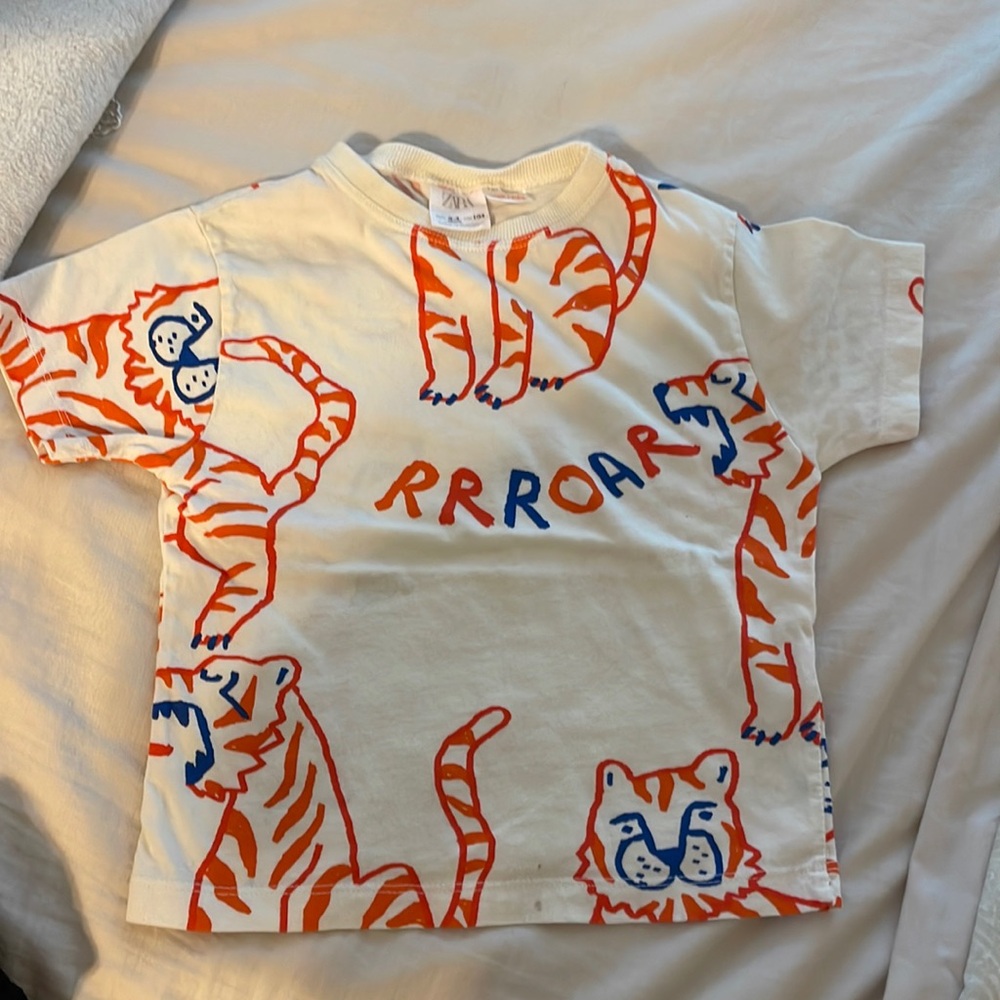 Zara t shirt 3-4 toddler